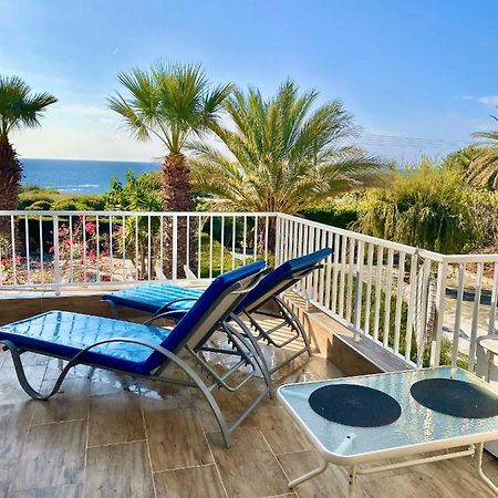 Coral Bay Modern Renovated Apartment By The Sea Paphos Kültér fotó